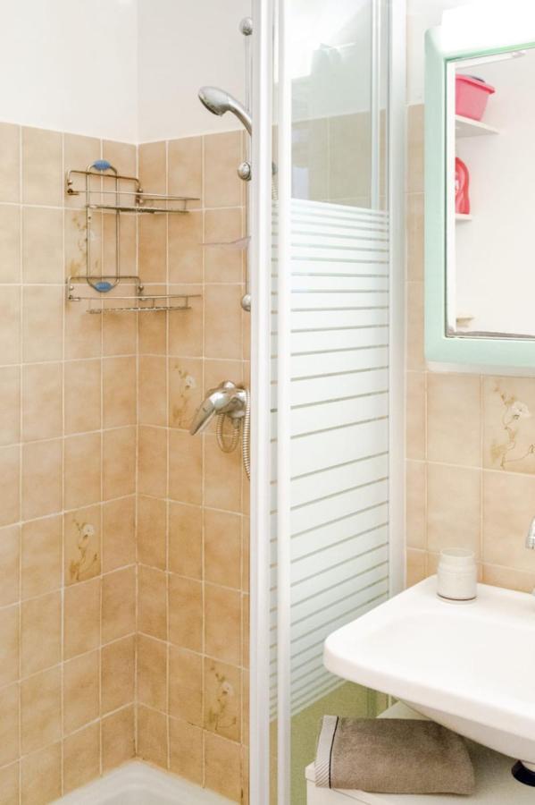 Apartament Cosy Studio Just A Stone'S Throw From The Beach Sainte-Maxime Zewnętrze zdjęcie