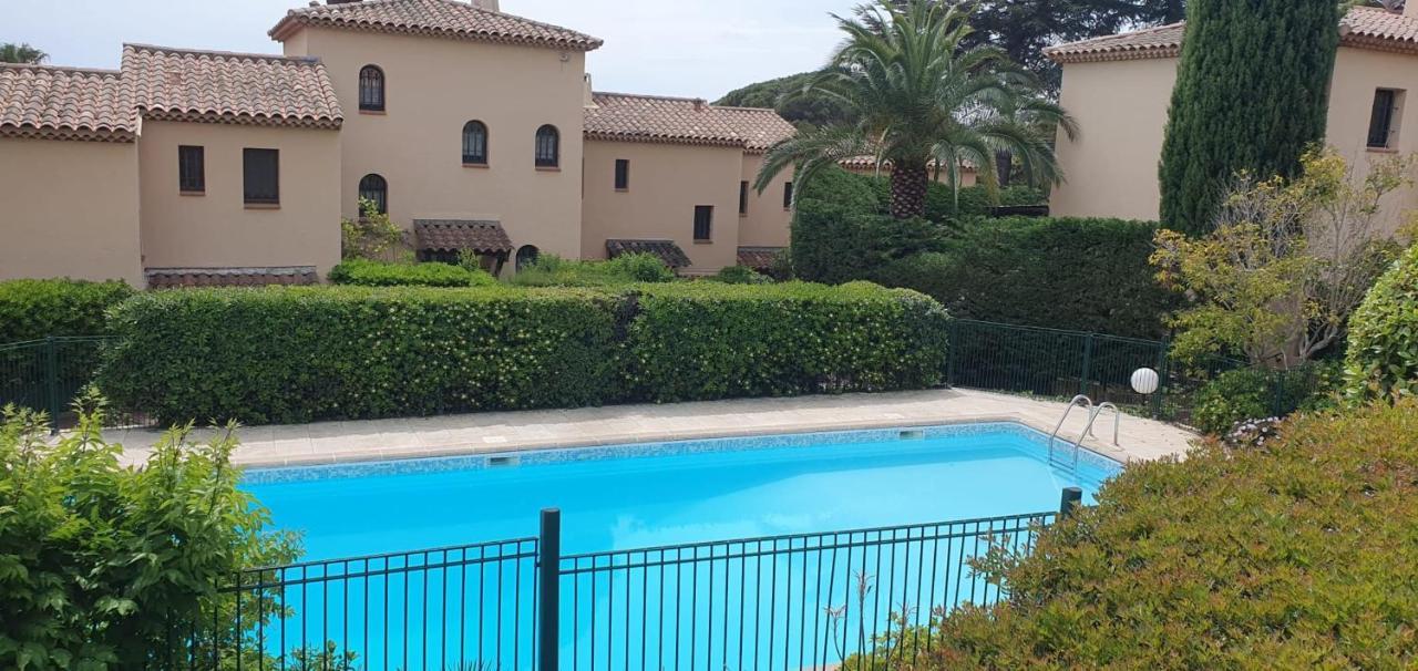 Apartament Cosy Studio Just A Stone'S Throw From The Beach Sainte-Maxime Zewnętrze zdjęcie